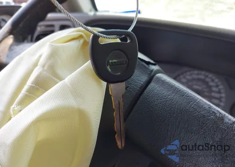 2004 Chevrolet Tahoe Ls z USA, uszkodzony, nr VIN 1GNEC13T44R180732